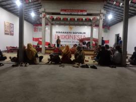 Gaung Gamelan Iringi Tirakatan Hari Jadi Gunungkidul ke-196 di Kalurahan Kemejing